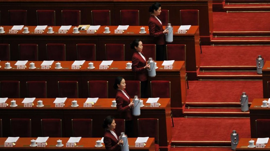 �������û᳡�ڵķ���Ա��