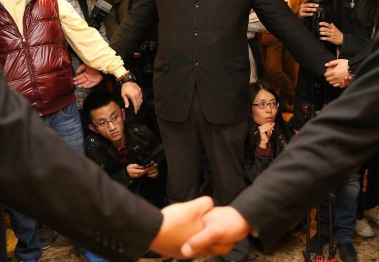 �غ�����������ļ��ߡ�