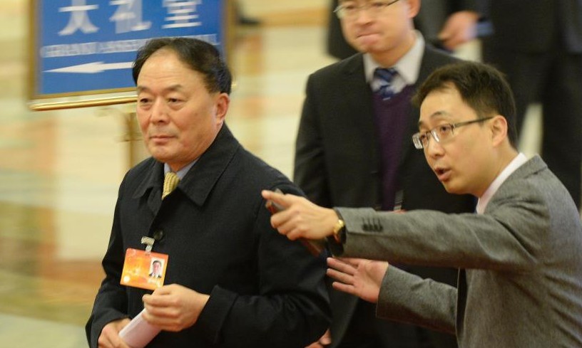 �񺽾־ֳ�����鲽�ĴҴ��볡��