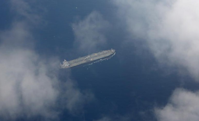 航拍马航失联客机MH370搜救海域”