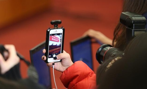 �����������ڼ�����iPhone���ա�