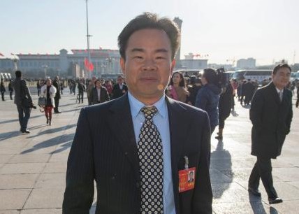 ��ɳ�г�Ф�ܲμ�ʮ����ȫ���˴���λ����Ļ�ᡱ