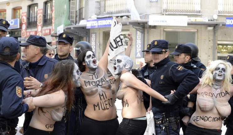 ��������Ů�������ÿ����¶�̥������