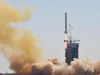 �й��ھ�Ȫ�ɹ����䡰ʵ��ʮһ��06�ǡ���