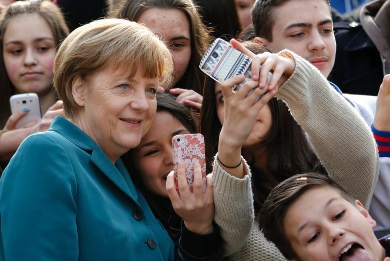 Ĭ�˶��Ӳ���б䡰�����ԡ� ��ѧ�������ġ�