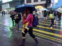 香港再遭雷暴天气”