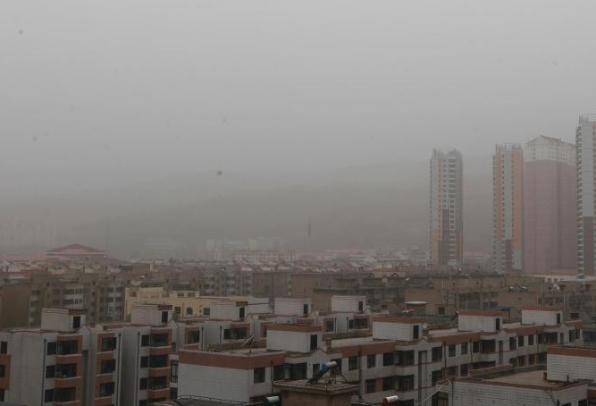 �ຣ��Χ����ɳ������Ϯ����