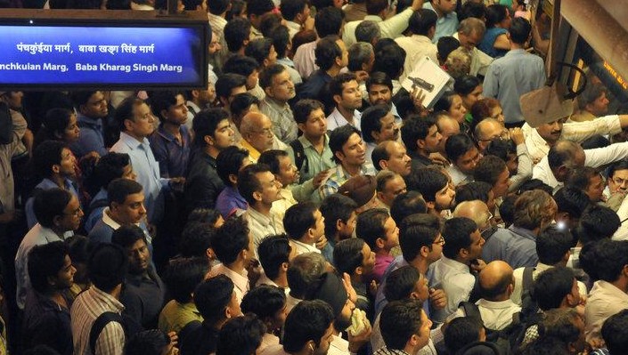 印度首都地铁因故障瘫痪两个多小时”