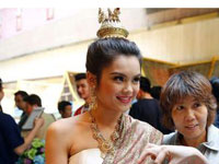 ̩������Ů�ڻ�����ˮ�ϼ��С���