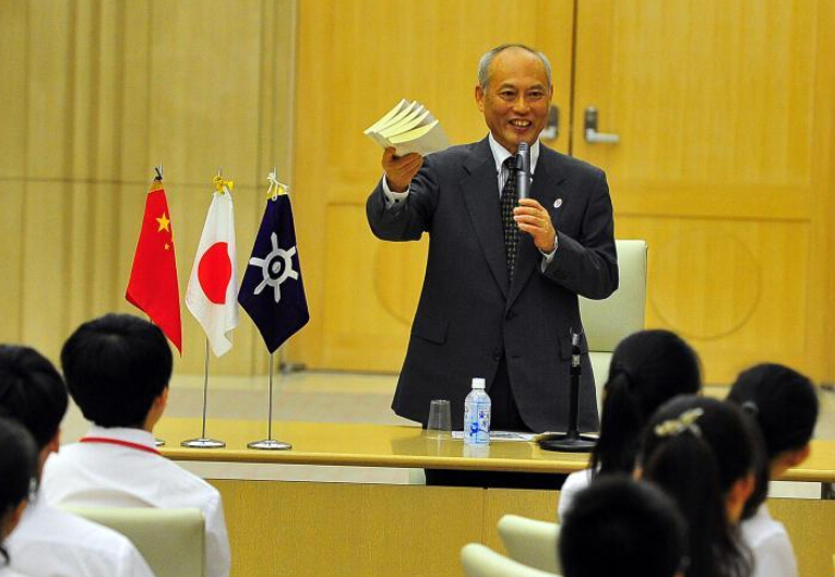 ������֪�»���μӡ�����С��ʹ����й�ѧ����