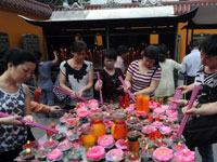 福州千年古刹举行观音诞祈福法会”