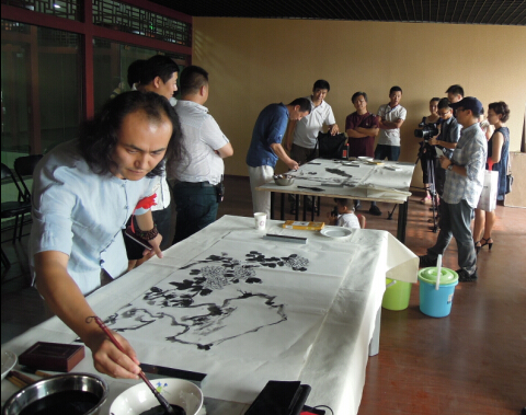 �����϶����������������������չ���ོ�ٰ족