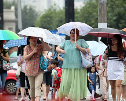 �Ϻ����� ��������ʮ���������������ա�