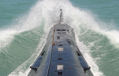 �й�����Ǳͧ���Ӻ���ѵ����