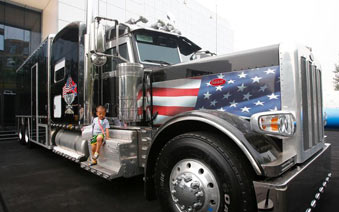 众豪车亮相北京梦想车展”