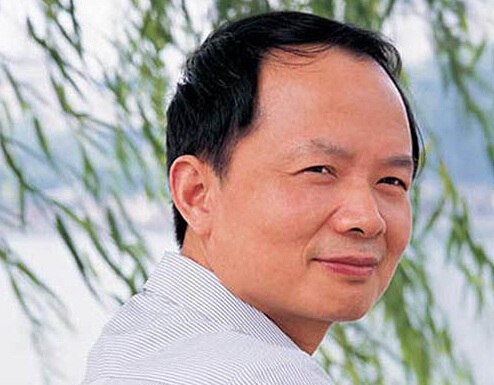 知音传媒董事长胡勋璧因涉裸官被免职”