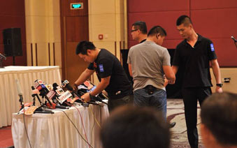 ̨�����ǿ����ھ����е�Ǹ�ᣨ������ͼ����