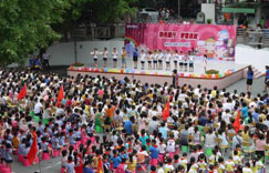 ����³���������ѧУ��ʱ��ѧ��������ͼ����