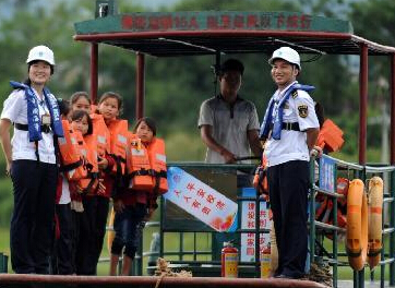 ���϶����������¾�Ϊ�����Ǵ���ˮ�ϡ�У������