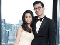 女星婚纱造型PK:汤唯清纯如女神”