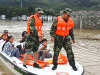 ������Ϫ������һ��ѧ�䡰�µ��� 1600��ѧ��������