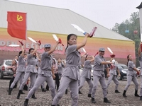 ��������Ա��赸�����ձ�Ͷ����