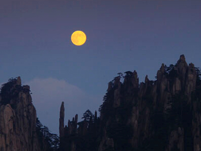 ������ʥ�ء����ջ�ɽ ���ο͹��������Ļ�ʢ�硱