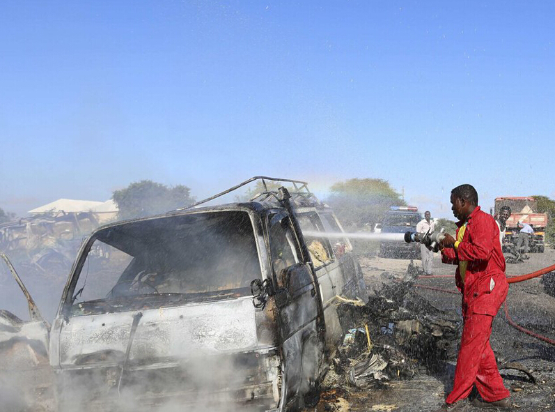 �����﷢��������ɱʽ����ը��Ϯ�� ��12��ɥ��(������ͼ)��