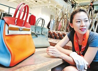 ���������ݳ�Ʒ������ ʮ��ѧ��32800Ԫ��