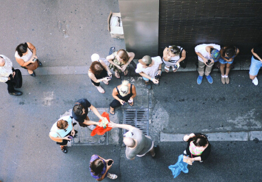 �Ĵ�����С��������ʵ�桰���ϵ��ڱ���(������ͼ)��