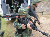 �侯�߾��ⷴ�����������й������˲����ᡱ