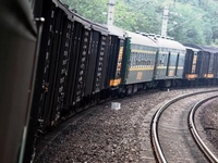 �����ϻ�������г�����ʽ��ͨ���С�