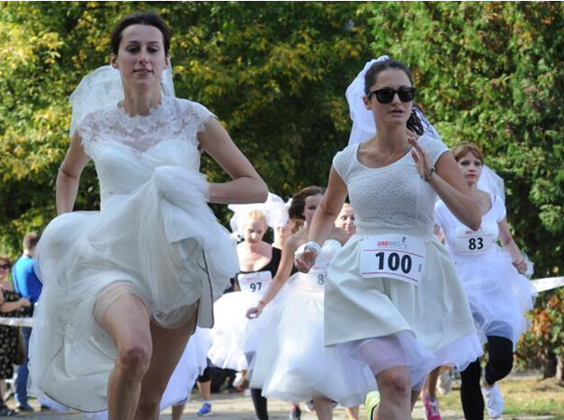 �����������ɴ����Ь ������һ·�񱼡�