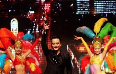 顶级魔术大亨湖南张家界上演创意魔术秀”