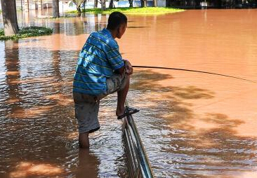 �����߽�ӭ��幫԰���� ����ˮ�е������㡱