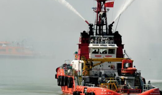 2014深圳海上综合应急演习在深港海域举行”