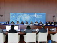 ��3����̫������֯�ߵȽ�����������ѧ�����ֻ��ڷ�������˹�п˾��С�