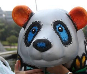 �׽�ʻ����è��������չ�߽��Ͼ���У��