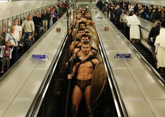 �׶ض����Ӱ��˹�ʹ���ʿ�ν֡�