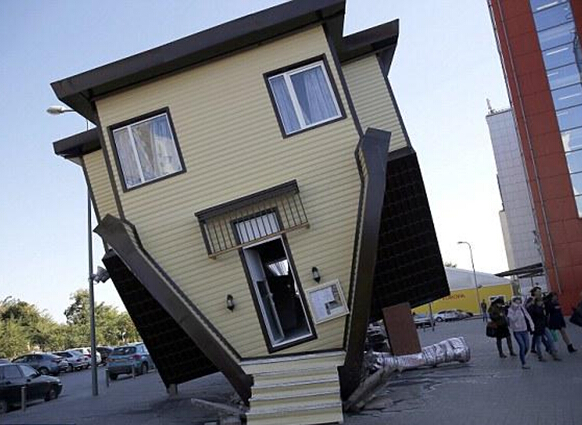 ����˹�����µߵ��ķ��ݡ���ս��������