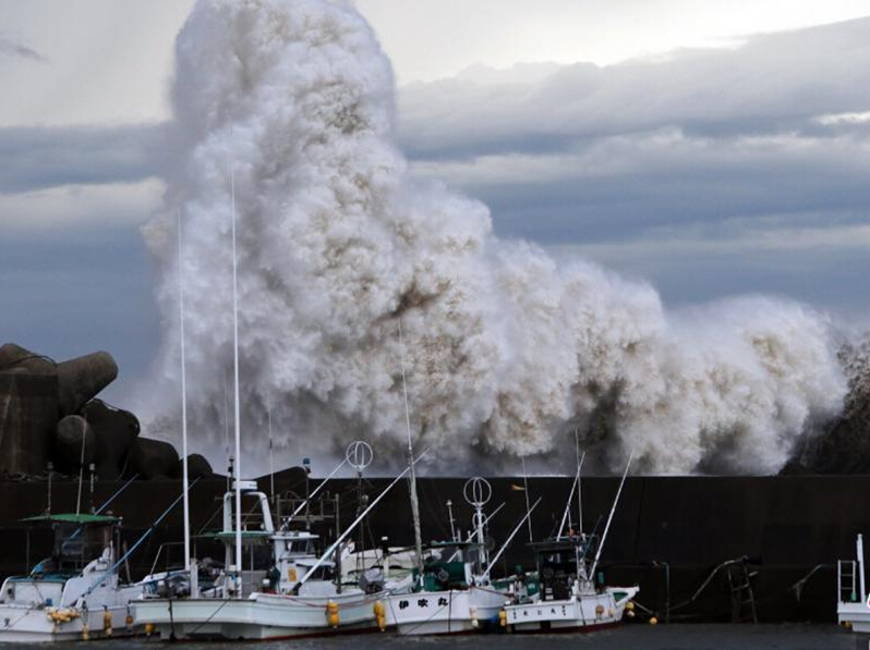 ǿ̨�硰�����½�ձ���