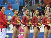 �й��ӻ��Ů�������Ǿ���