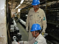 �������񻤺�С΢��ҵ��չ��