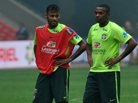 �������Ҷ��ھ���ս���������±ȱ���