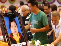 ���������Է��ͱ���������Ů��ʦ��С����