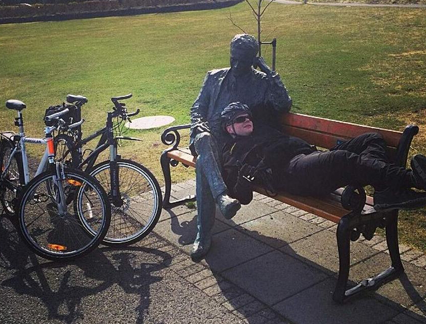 ����������ɹ��������Χ�ۡ�