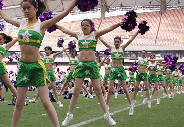 ���ս���62����Сѧǧ����ѧ�����������١�