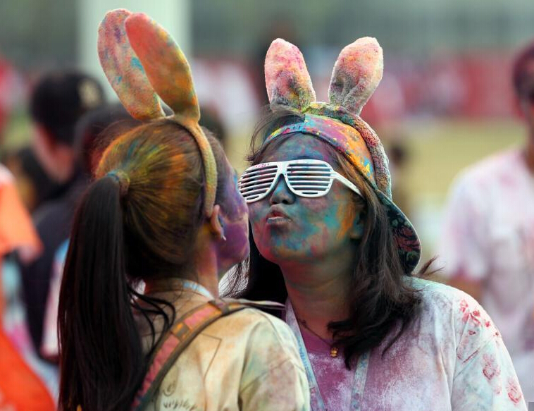 ����ɫ�ܡ���ɫ�������ϡ�