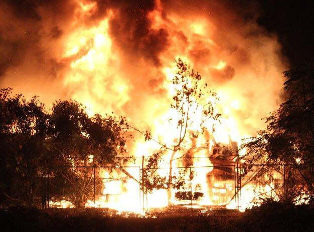 ����ײ�ϻ�������������� �������Ѵ�Ƭ��