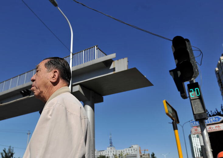 ����һ����������6���ԡ���ͷ����